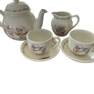 Wedgwood Beatrix Potter Mrs. Tiggy-Winkle Tea Set Teapot set- 6 pieces